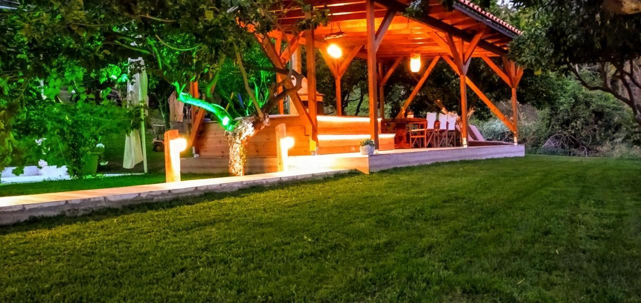 NikopolisThe Elysian At Nicopolis Jacuzziアパートメント エクステリア 写真