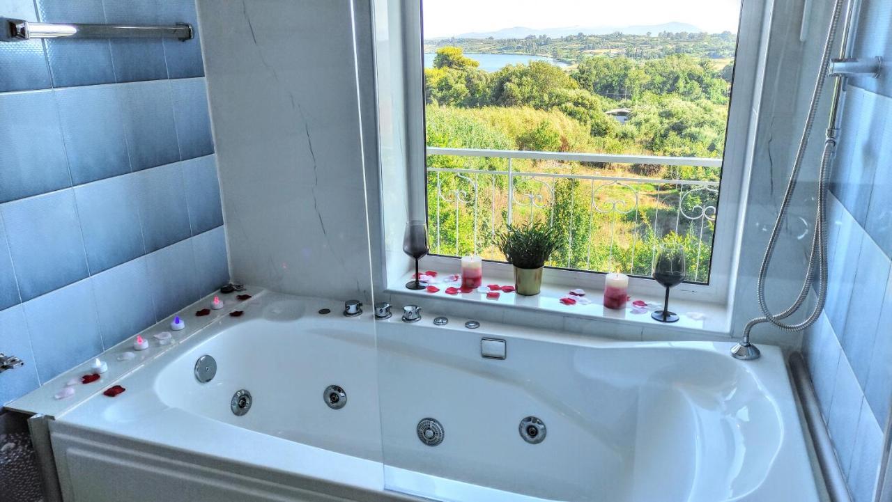 NikopolisThe Elysian At Nicopolis Jacuzziアパートメント エクステリア 写真